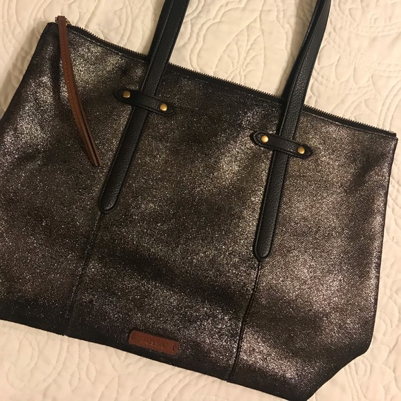 Black Metallic Fossil Bag & Wristlet to Match!!!!! - Picture 1 of 6